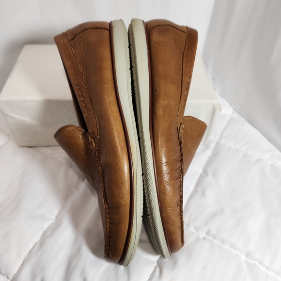 KENETH COLE REACTION BROWN SLIP ON LOAFERS SIZE 9 main image 11
